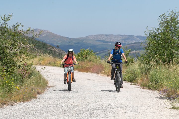 Private E-bike tour in Serra da Estrela. Guided or Auto Guided