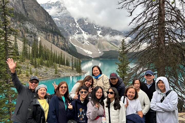 Moraine Lake & Louise & Banff Day Tour From Calgary-Canmore-Banff