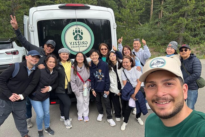 Moraine Lake & Louise & Banff Day Tour From Calgary-Canmore-Banff