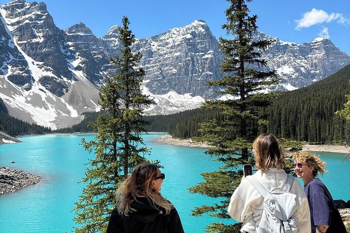 Moraine Lake & Louise & Banff Day Tour From Calgary-Canmore-Banff
