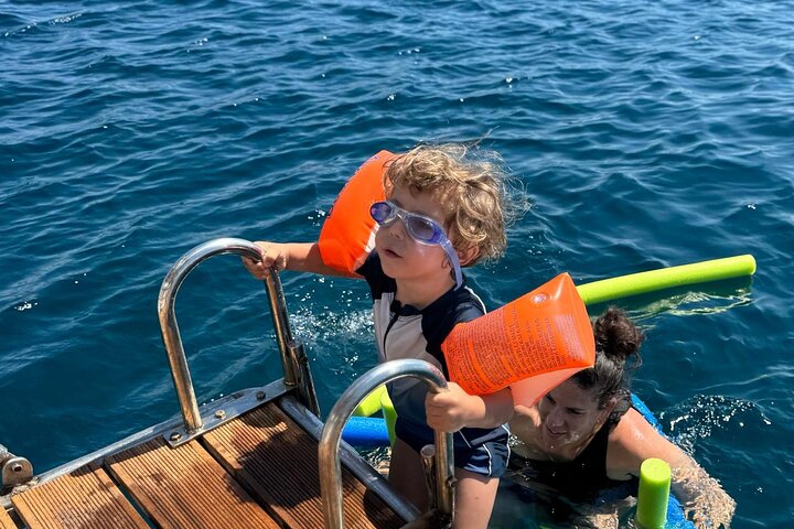 Corinth Canal & Saronic Gulf GlassBottom Cruise: 4h Swim & Buffet