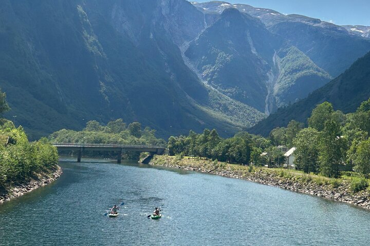Guided Tour To Nærøyfjorden, Flåm And Stegastein - Viewpoint Cruise