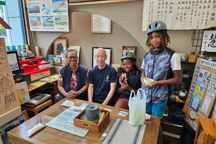 Mt. Fuji Private Guided E-Bike Tour : Fuji City