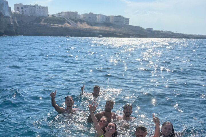 Boat Tour of the Polignano a Mare Coast with Aperitif