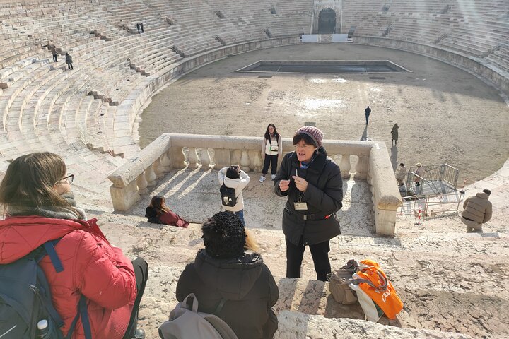 Verona: Tour with Arena, Cable Car and Optional Juliet Tickets