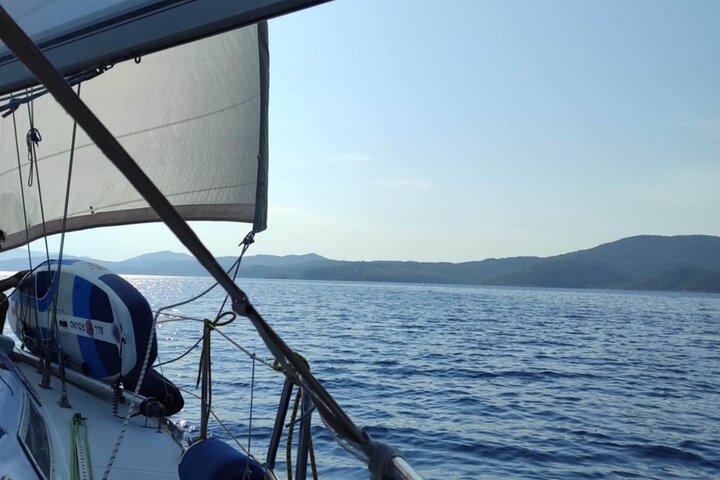 All Inclusive Daily Sailing with BBQ on Board