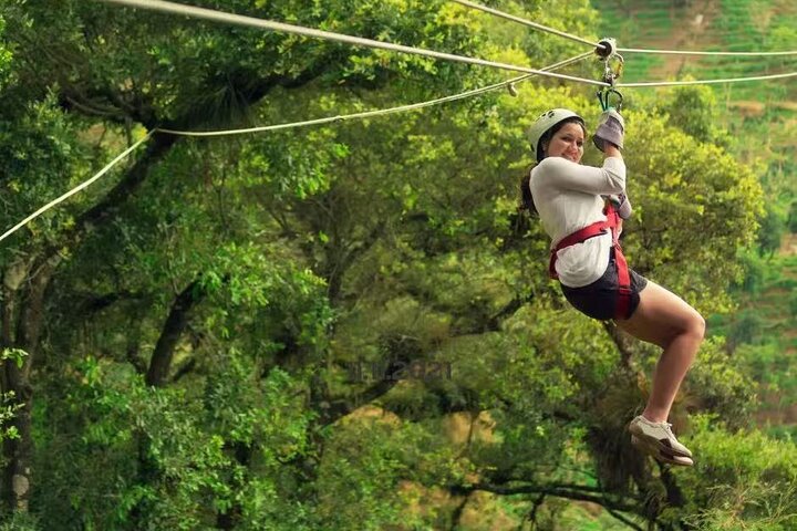 Vang Vieng Kayaking, Zipline,Tham Chang Cave and Water Cave