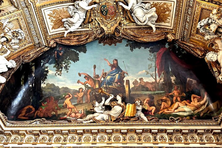 Louvre Museum Premium Guided Tour 6 GUESTS MAX Entry Included