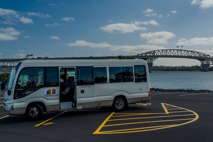 Half-day Discover Auckland City Sightseeing Tour