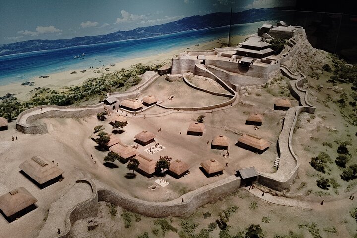 Okinawa: Katsuren Castle Ruins and Museum Guided Tour