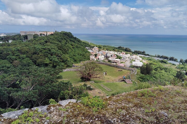 Okinawa: Katsuren Castle Ruins and Museum Guided Tour