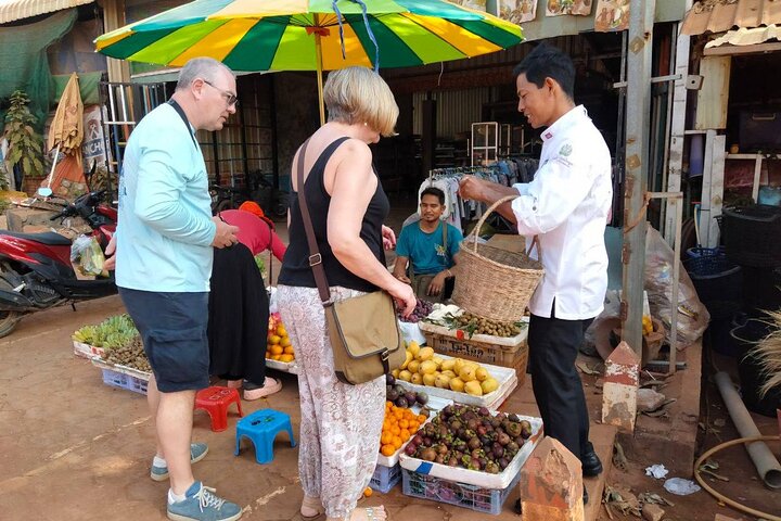 Battambang: Cooking Class and Market Touring