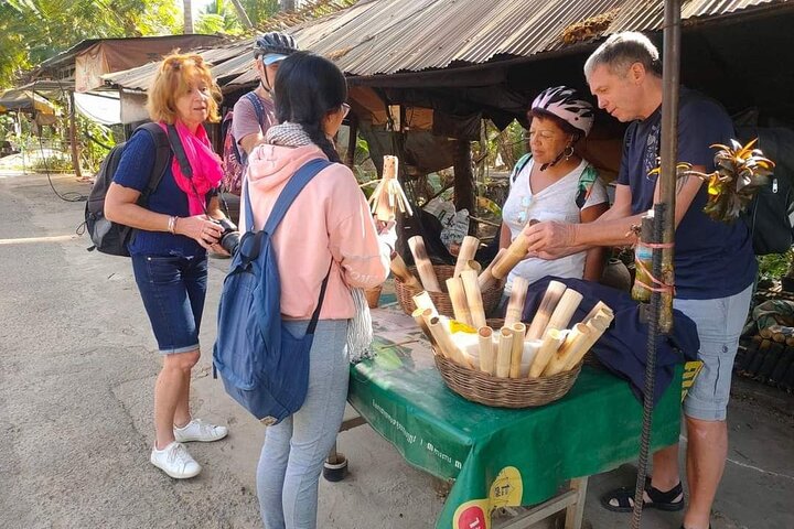 Battambang: Cooking Class and Market Touring