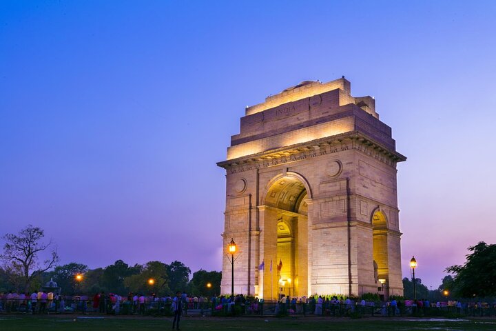 Bhopal to Delhi Ancient Monuments & Mughal Architecture