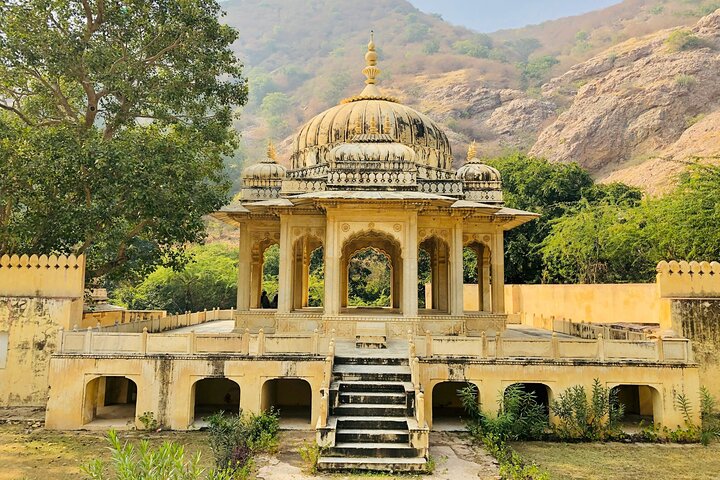 6-Day Private Tour of Delhi, Agra, Jaipur, and Varanasi from Delhi