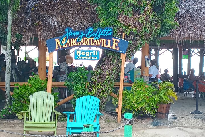 Seven Miles Beach in Negril and Ricks Cafe from Montego Bay