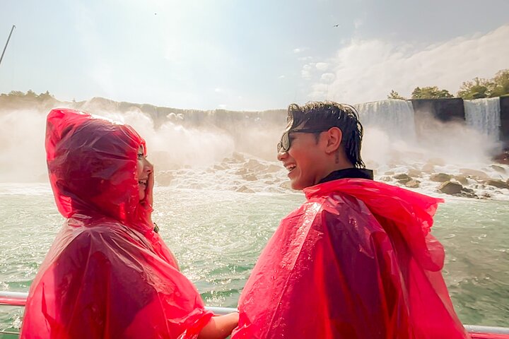Niagara Falls Boat Cruise & Journey Behind the Falls Tour