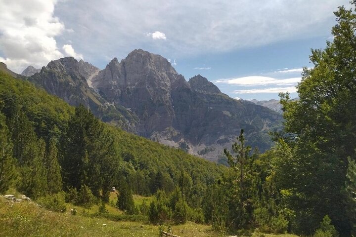Tirana/Shkodra: Valbona to Theth Self-Guided Hike