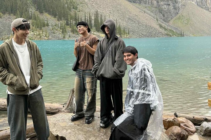 Banff: Moraine Lake and Lake Louise Shuttle | Limited Time Offer!