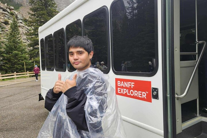 Banff: Moraine Lake and Lake Louise Shuttle | Limited Time Offer!