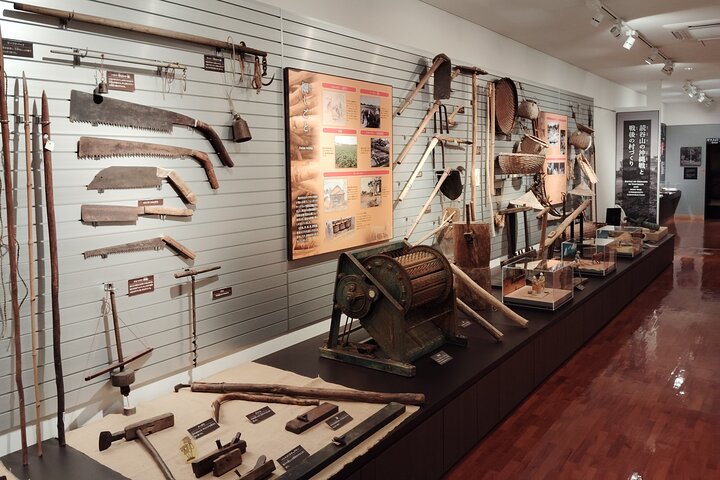 Okinawa: Zakimi Castle and Yuntanza Museum Heritage Tour