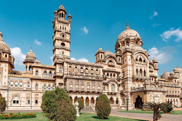 Vadodara to Ahmedabad: Vibrant Cities of Gujarat Tour