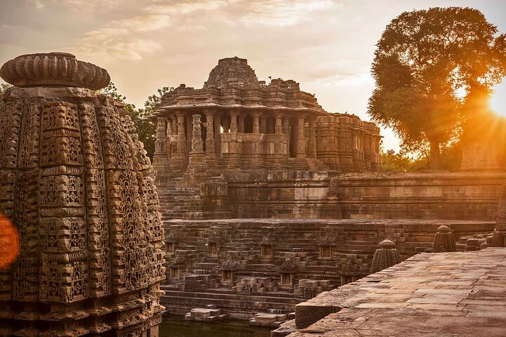 Vadodara to Ahmedabad: Vibrant Cities of Gujarat Tour