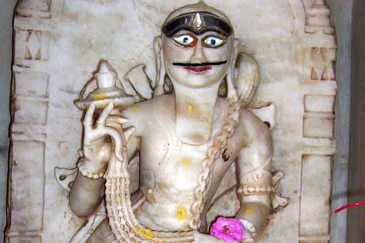 Vadodara to Ahmedabad: Vibrant Cities of Gujarat Tour