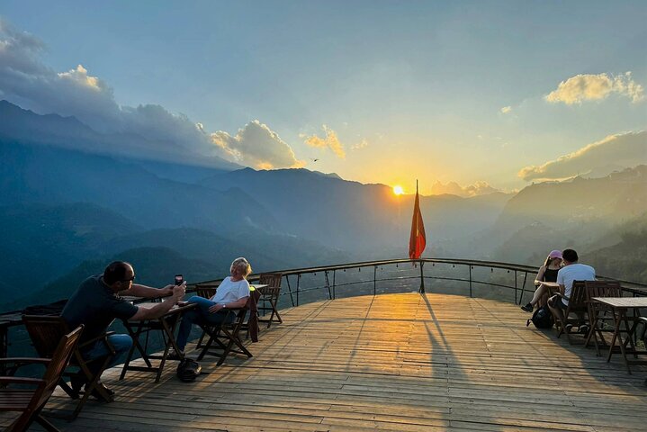 Sapa No-Trek Eco Tour: Muong Hoa Valley & Ta Van, Foot Spa, Cafe