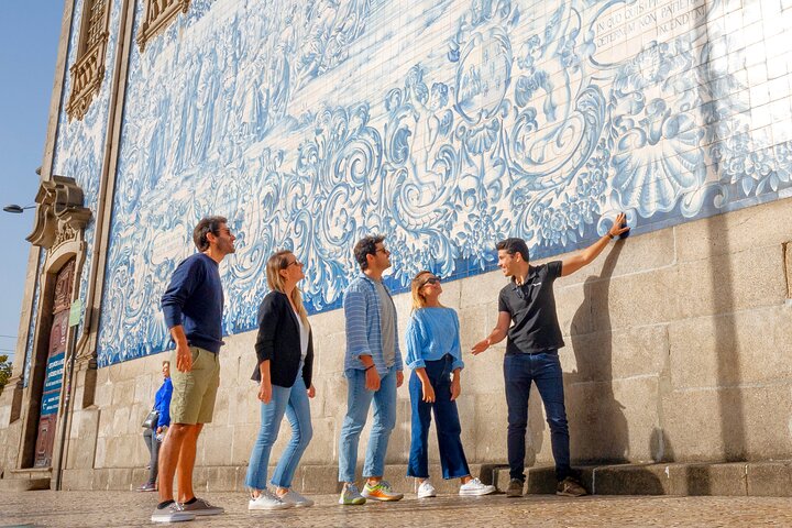 Porto Walking Tour, Lello Bookshop, River Cruise and Cable Car