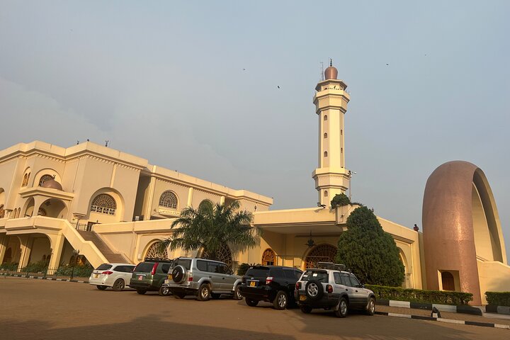 Historical Tour Kampala, Gaddafi Mosque and Kasubi Tombs