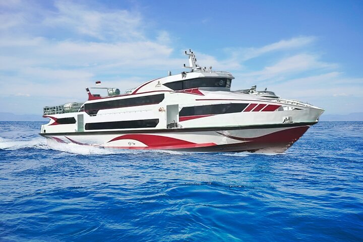 Ticket Gili Trawangan Luxury Speedboat Transfer to Bali