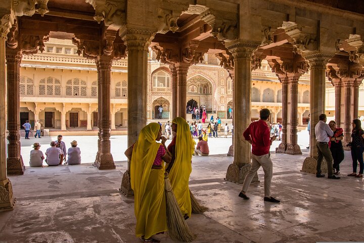6-Day Private Tour of Delhi, Agra, Jaipur, and Varanasi from Delhi