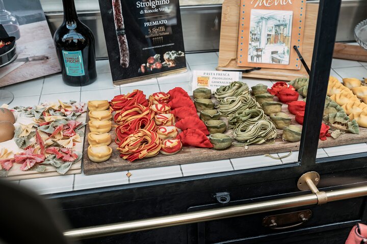 Private Parma Food Walking Tour with 10 Local Food Tastings