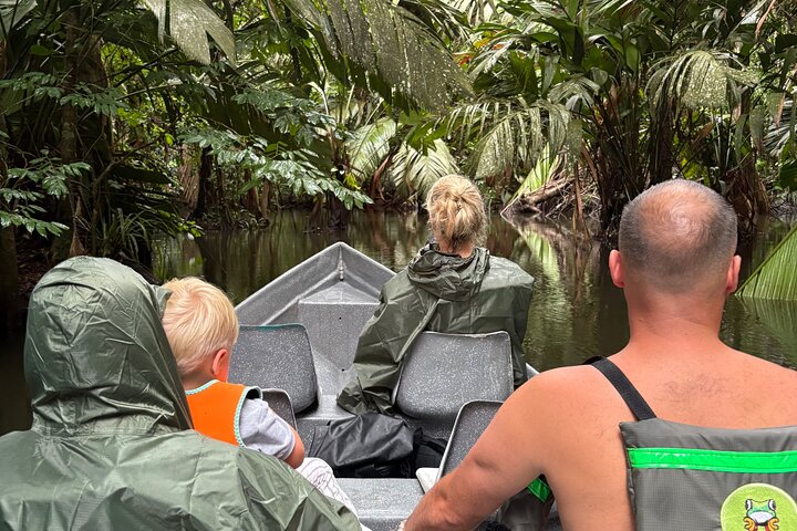 Adventure Canoe Tour in Tortuguero