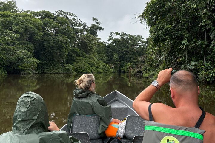 Adventure Canoe Tour in Tortuguero