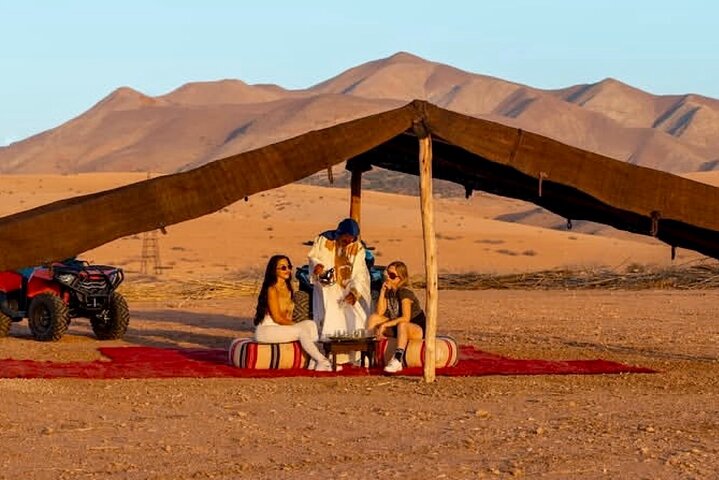 Marrakech: Agafay Desert Quad Biking & Camel RIDE & Dinner & Show