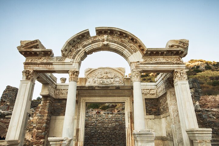 The Aegean Touch : Travel to Pamukkale, Priene, Ephesus, Kusadasi