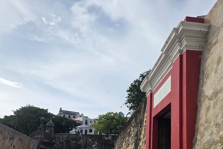 Old St. John Scenic On Cart Minimal Walks