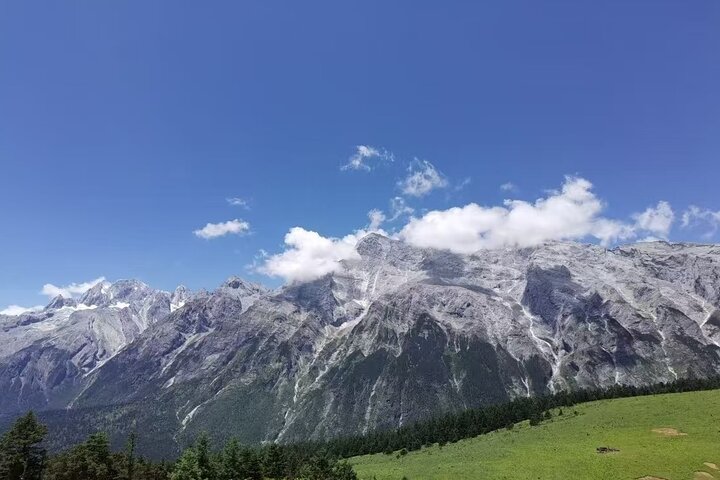 Jade Dragon Snow Mountain Glacier Cableway with VIP Impression
