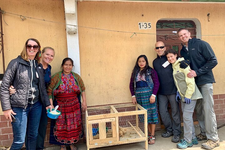 Volunteer and Explore in a Mayan Village - Full Day