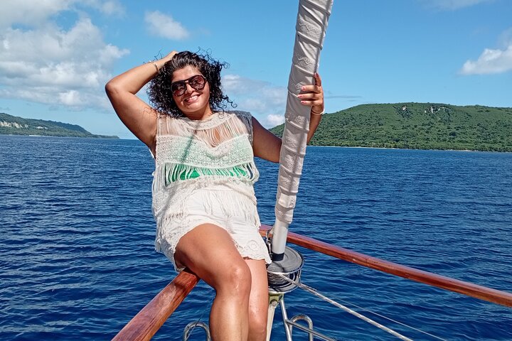 Major Tom -Sailing Day Cruise, with Snorkeling, Lunch & More!