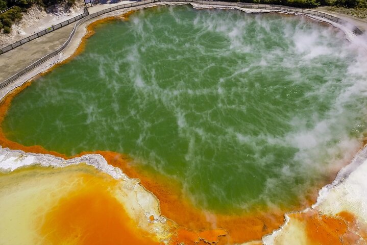 Wai-O-Tapu Thermal Wonderland, Rotorua, New Zealand