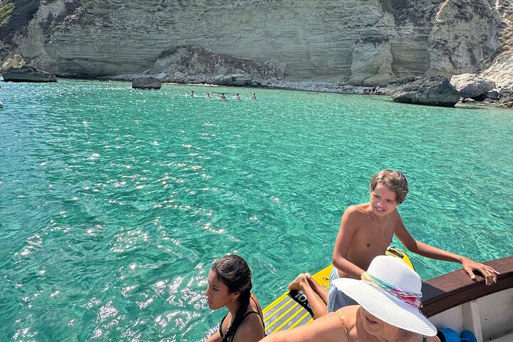 Cagliari boat tour : 5 swim stops, snorkeling & Sardinian aperitif