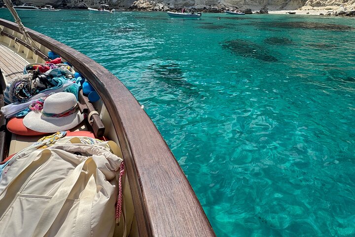 Cagliari boat tour : 5 swim stops, snorkeling & Sardinian aperitif