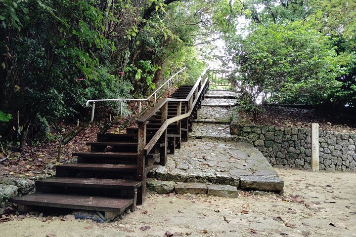 Okinawa: Sacred Sefa Utaki Walk into Ryukyu’s Spiritual