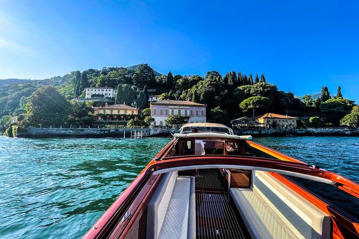 Lake Como Private Boat Tour : The Wooden Venetian Limo Escape