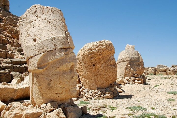 Nemrut Dağı Fast-Track Ticket: Skip the Line, Mt. Nemrut!