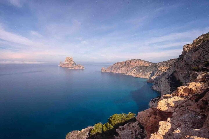 Es Vedrà Hiking Adventure with Stunning Views