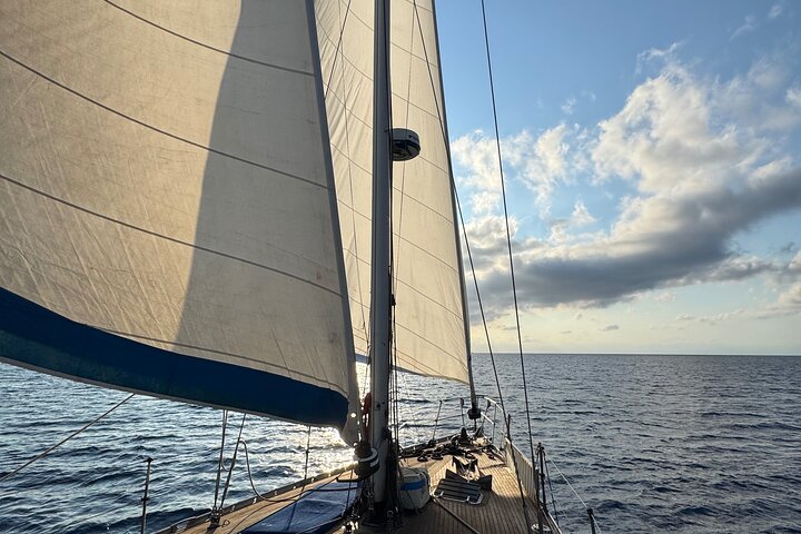 Vela and Wine Experience a Vulcano Aeolian Islands